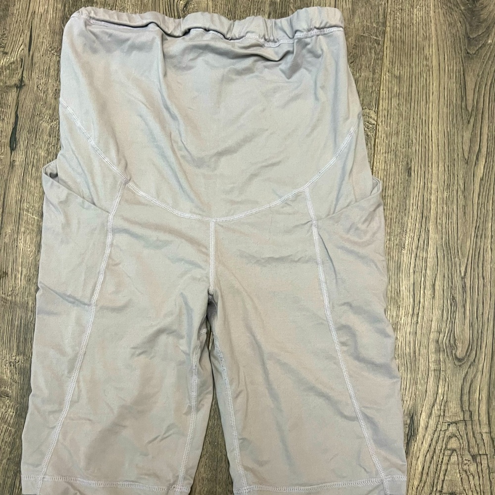 Maternity shorts